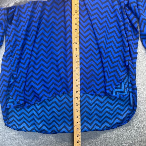 Riley+James V-neck, sheer blouse Size 3X Quarter Length Button-up Sleeve,Blue - Picture 5 of 10